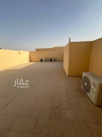 دور للبيع في شارع أحمد بن محمد القطيعي, حي عكاظ, مدينة الرياض, منطقة الرياض صورة 3