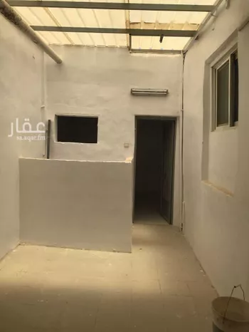 فيلا للبيع في شارع عبدالعزيز الشمري, حي الجرادية, مدينة الرياض, منطقة الرياض صورة 2