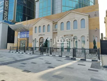 محل للإيجار في شارع الأمير تركي ، حي الكورنيش ، الخبر ، الخبر