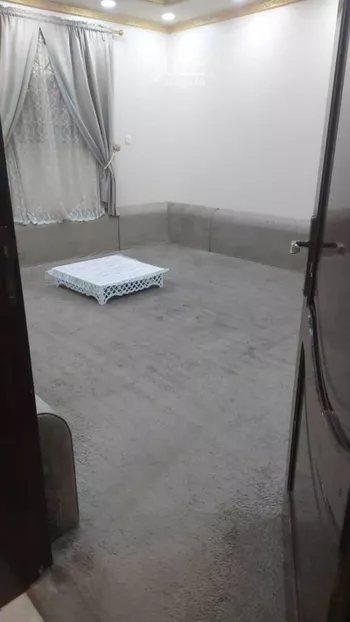 عمارة للبيع في شارع عبدالله ابن عقبة, حي الدفاع, مدينة المدينه المنوره, منطقة المدينة المنورة صورة 3