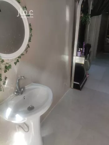 عمارة للإيجار في شارع حفص بن عمرو, حي عتيقة, مدينة الرياض, منطقة الرياض صورة 3