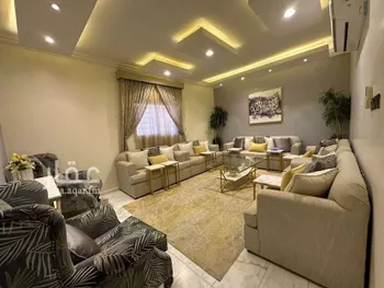 فيلا للبيع في شارع الخفجي, حي العاصمة, مدينة امارة منطقة الرياض - الدرعيه, منطقة الرياض صورة 3