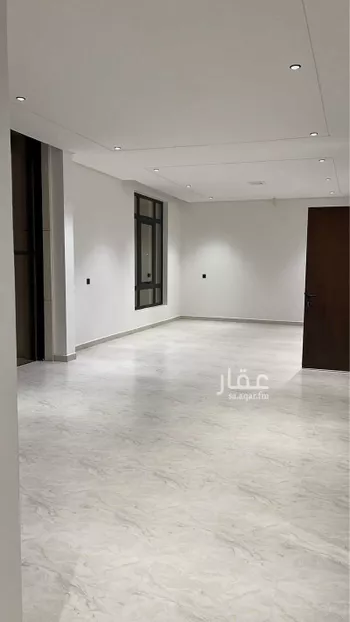 عمارة للبيع في شارع الرصافة, حي عكاظ, مدينة الرياض, منطقة الرياض صورة 2