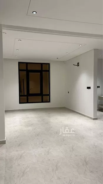 عمارة للبيع في شارع الرصافة, حي عكاظ, مدينة الرياض, منطقة الرياض صورة 3
