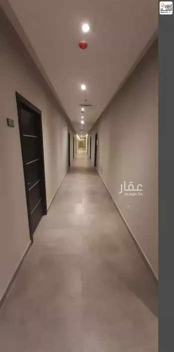 مكتب تجاري للإيجار في صورة 4