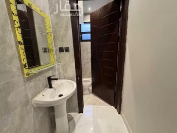 دور للإيجار في شارع الامام ال??خاري, حي بدر, مدينة الرياض, منطقة الرياض صورة 2