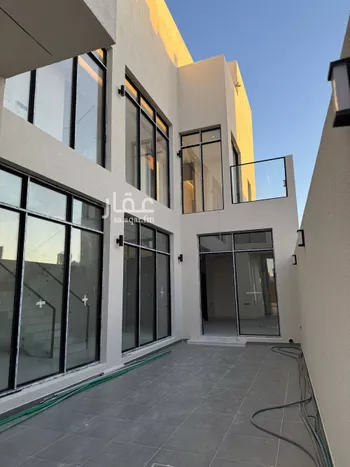 فيلا للبيع في شارع عبدالله باقشير, حي المهدية, مدينة الرياض, منطقة الرياض صورة 3