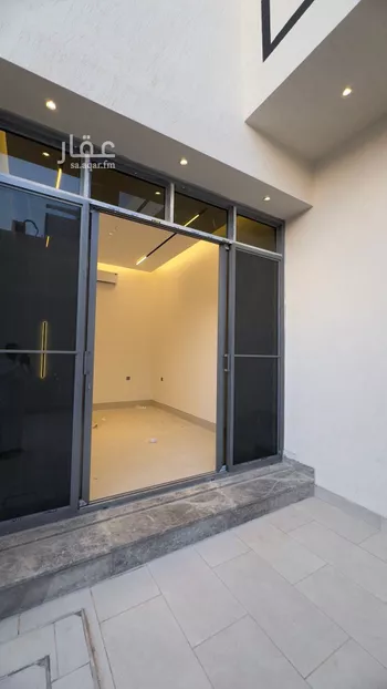 فيلا للبيع في شارع قطب الدين بن السلطان, حي المهدية, مدينة الرياض, منطقة الرياض صورة 5