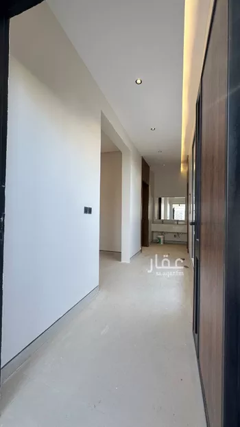 فيلا للبيع في شارع عبداللطيف بن المبارك, حي المهدية, مدينة الرياض, منطقة الرياض صورة 4