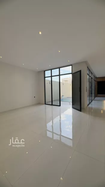 فيلا للبيع في شارع فؤاد محمد عمر توفيق, حي المهدية, مدينة الرياض, منطقة الرياض صورة 3