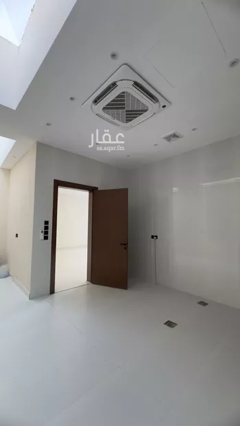 فيلا للبيع في شارع فؤاد محمد عمر توفيق, حي المهدية, مدينة الرياض, منطقة الرياض صورة 4