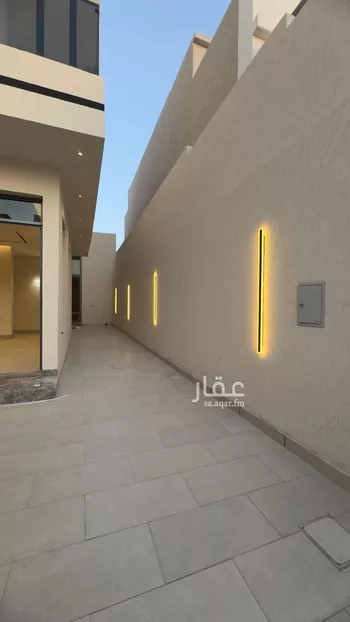 فيلا للبيع في شارع قطب الدين بن السلطان, حي المهدية, مدينة الرياض, منطقة الرياض صورة 3