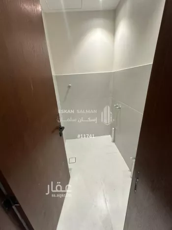 فيلا للبيع في شارع الطارق, حي الرمال, مدينة الرياض, منطقة الرياض صورة 5