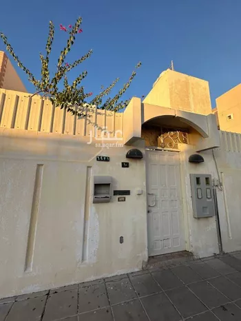 فيلا للبيع في شارع الارقم بن شرحبيل, حي الإسكان, مدينة المدينه المنوره, منطقة المدينة المنورة صورة 2