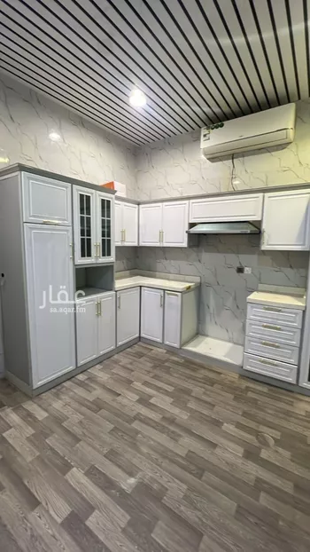 فيلا للإيجار في شارع صالح كمال الدين, حي عكاظ, مدينة الرياض, منطقة الرياض صورة 4