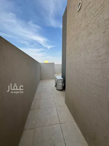 فيلا للإيجار في شارع الربائع, حي عكاظ, مدينة الرياض, منطقة الرياض صورة 4