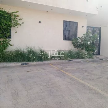 شقة للإيجار في شارع عبدالله بن جعفر, حي عكاظ, مدينة الرياض, منطقة الرياض صورة 2