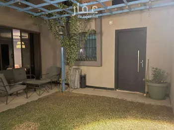 فيلا للبيع في شارع الربائع, حي عكاظ, مدينة الرياض, منطقة الرياض صورة 4