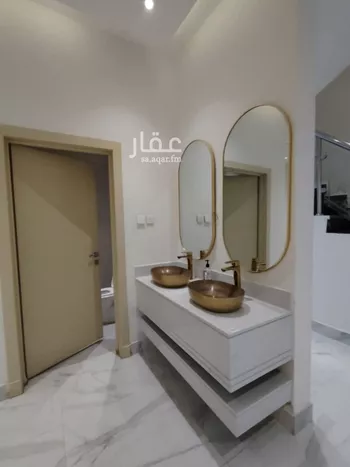 فيلا للبيع في شارع ابن مشرف, حي عكاظ, مدينة الرياض, منطقة الرياض