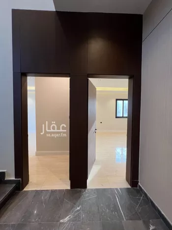 دور للبيع في شارع عبدالله الخزرجي, حي العارض, مدينة الرياض, منطقة الرياض صورة 3