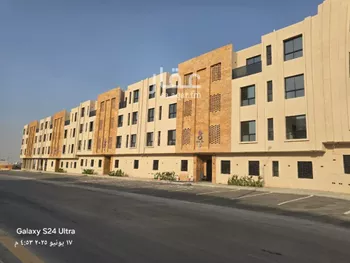 شقة للبيع في شارع محمد بن عوجان, حي الحزم, مدينة الرياض, منطقة الرياض صورة 2
