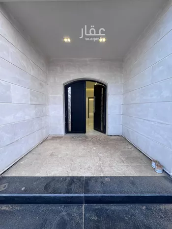 فيلا للبيع في شارع ريحانة بنت زيد, حي الإسكان, مدينة صامطه, منطقة جازان صورة 3