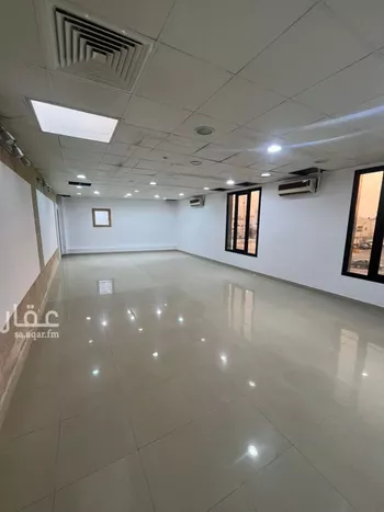 مكتب تجاري للإيجار في شارع زيد بن الخطاب, حي الملز, مدينة الرياض, منطقة الرياض صورة 5