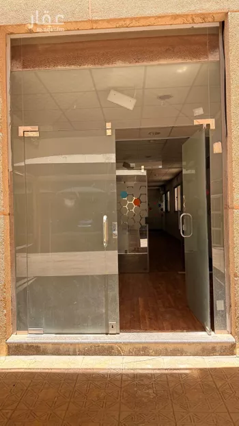 مكتب تجاري للإيجار في شارع أسعد بن زرارة, حي الروضة, مدينة الرياض, منطقة الرياض صورة 2