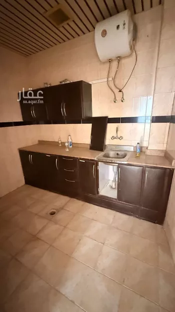 مكتب تجاري للإيجار في شارع زيد بن الخطاب, حي الملز, مدينة الرياض, منطقة الرياض صورة 5