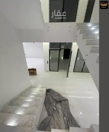 فيلا للبيع في شارع أحمد بن الحسن الأنصاري, حي المهدية, مدينة الرياض, منطقة الرياض صورة 5