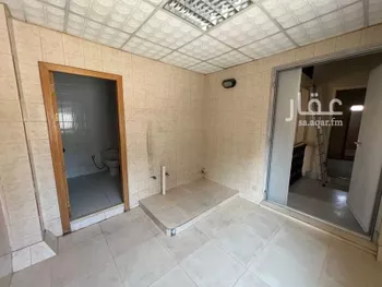 فيلا للبيع في شارع ابن ابي الخصال, حي الإسكان الأول, مدينة الاحساء, المنطقة الشرقية صورة 2