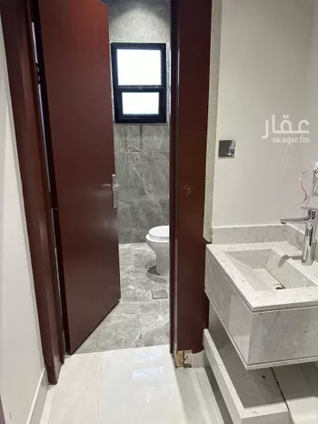 دور للبيع في شارع الرايه, حي الندوة, مدينة الرياض, منطقة الرياض صورة 3