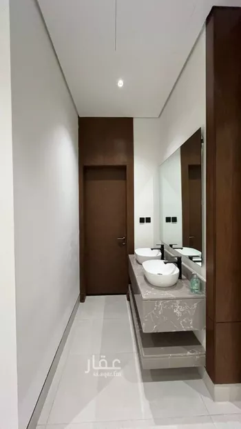 فيلا للبيع في صورة 4