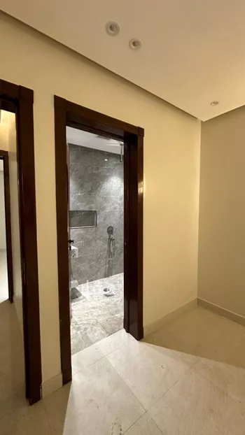 شقة للبيع في شارع الإستقامة, حي بدر, مدينة الرياض, منطقة الرياض صورة 2
