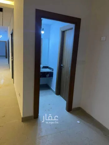 فيلا للإيجار في شارع عبدالرحمن بن مفيريج, حي مطار الملك خالد الدولي, مدينة الرياض, منطقة الرياض
