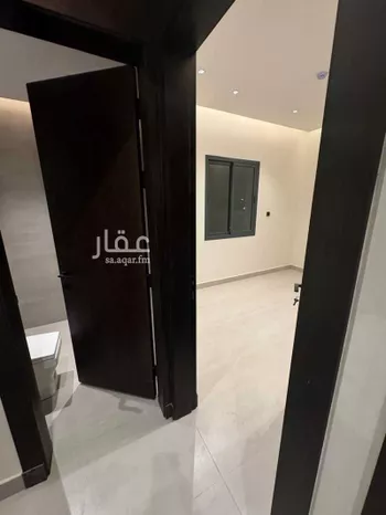 شقة للبيع في شارع الشيخ عبدالله بن جبرين, حي القيروان, مدينة الرياض, منطقة الرياض صورة 2
