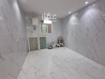 دور للبيع في شارع الحويمة, حي عكاظ, مدينة الرياض, منطقة الرياض صورة 5