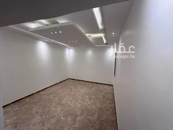 شقة للإيجار في شارع عبدالله ابراهيم سيف ، حي البحيرات ، جدة ، جدة صورة 4