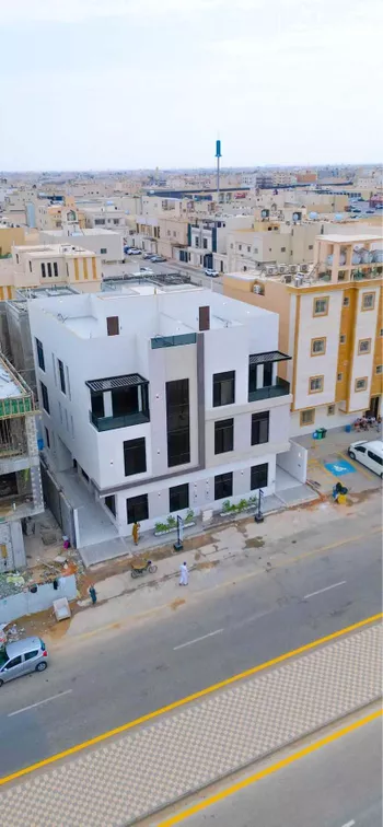 فيلا للبيع في شارع شارع عبدالملك بن العباس, حي المهدية, مدينة الرياض, منطقة الرياض صورة 3
