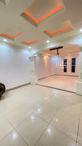 فيلا للبيع في شارع رقم 395, حي ظهرة لبن, مدينة الرياض, منطقة الرياض صورة 2