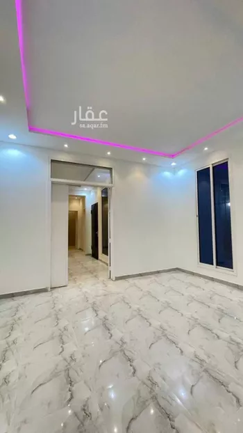 فيلا للبيع في شارع رقم 379, حي ظهرة لبن, مدينة الرياض, منطقة الرياض صورة 2