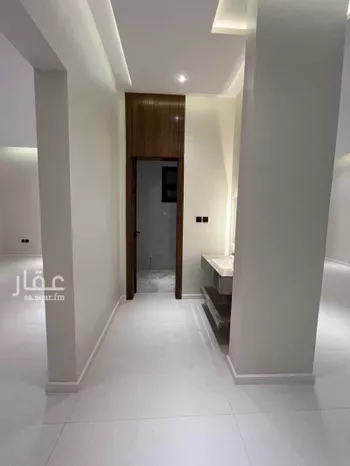 فيلا للبيع في شارع ابن أبي الفخار, حي عكاظ, مدينة الرياض, منطقة الرياض صورة 5