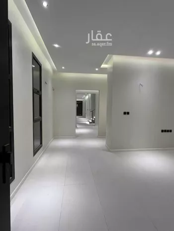 فيلا للبيع في شارع ابن أبي الفخار, حي عكاظ, مدينة الرياض, منطقة الرياض صورة 4