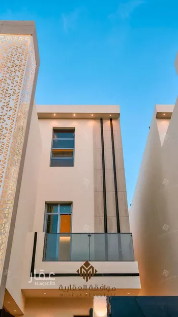 فيلا للبيع في شارع أبي الحسن الأسفرائيني, حي المهدية, مدينة الرياض, منطقة الرياض صورة 4