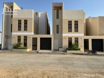 فيلا للبيع في شارع أحمد بن الحسن الأنصاري, حي المهدية, مدينة الرياض, منطقة الرياض