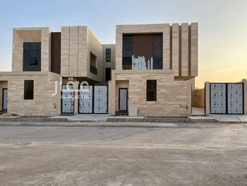 فيلا للبيع في شارع الكمال بن طلحة, حي المهدية, مدينة الرياض, منطقة الرياض صورة 2