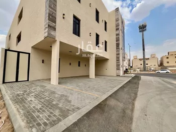 شقة للبيع في شارع عبدالرحمن السمعاني, حي المهدية, مدينة الرياض, منطقة الرياض صورة 5