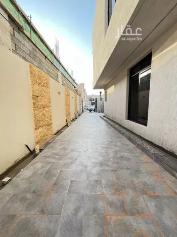 فيلا للبيع في شارع عبداللطيف بن المبارك, حي المهدية, مدينة الرياض, منطقة الرياض صورة 4