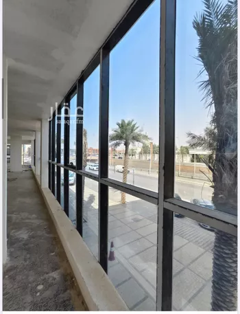 مكتب تجاري للإيجار في شارع الملك عبدالله ابن عبدالعزيز سعود الفرعي, حي النزهة, مدينة الرياض, منطقة الرياض صورة 2