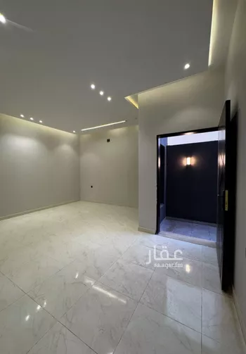 دور للبيع في حي عكاظ ، الرياض ، منطقة الرياض صورة 3